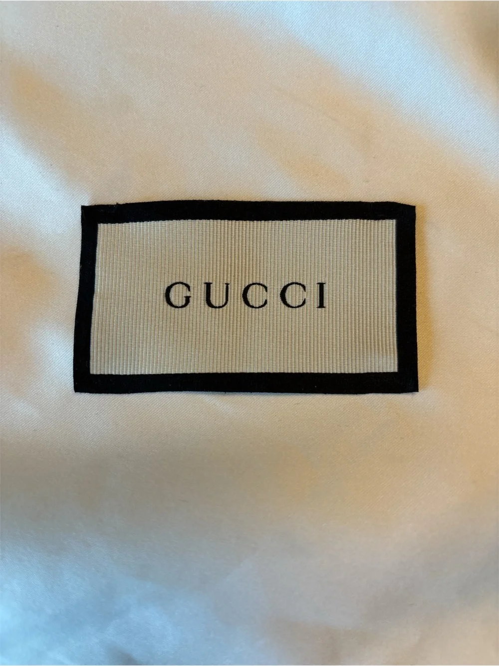 Gucci Cream and Black Logo Tag Dust Bag - Picture 2 of 5